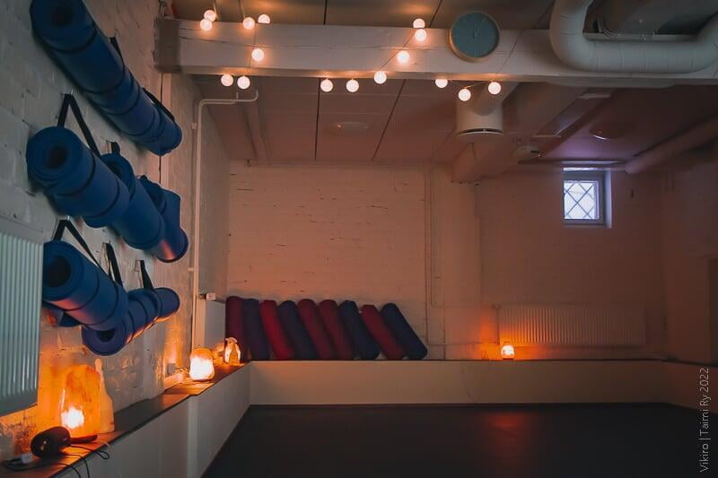 Taimin Voitto-tilassa pidetään mm. joogaryhmiä.